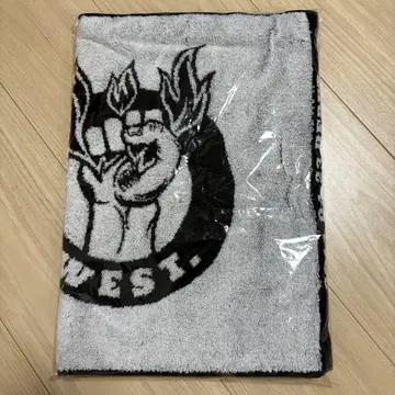 [ 새상품 미개봉 ] WEST. 스포츠 타월 패밀리 클럽 스토어
