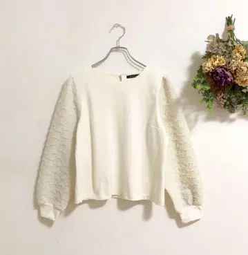 [ 고품질 ] Rag Out 티셔츠 긴팔 화이트 아이보리 b1021