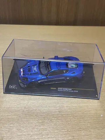ixo MODEL MOC085 애스턴 마틴 DBR9 2006