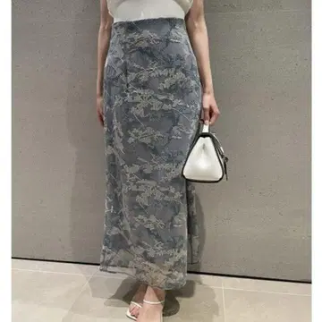 스나이델 샤이니 내로우 스커트