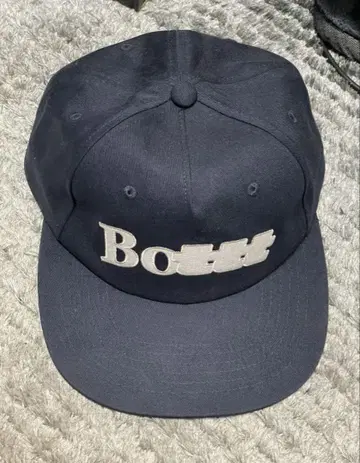 BoTT x ttt 콜라보 캡
