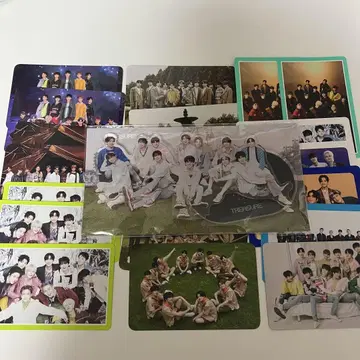 TREASURE 전원 아크릴 스탠드 & 트레이딩 카드