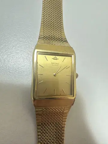 SEIKO 골드 쿼츠 손목시계