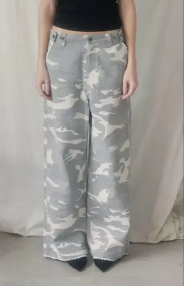 unsually Lace Camouflage Denim M