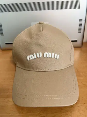 베이지 야구 모자