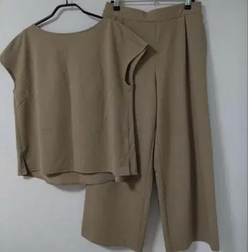 PLST 베이지 셋업 사이즈 L