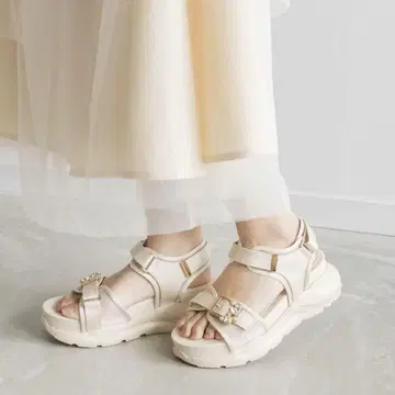 RANDA 콤비 마테리얼 비쥬 버클 샌들