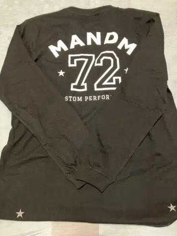 m&m MANDM 72 블랙 긴팔 티셔츠
