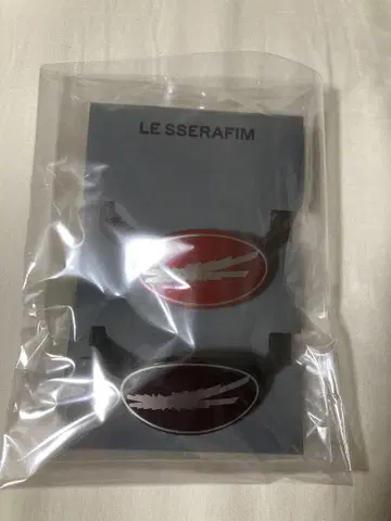 르세라핌(LE SSERAFIM) 움채 착용 HAIR TIES 머리끈