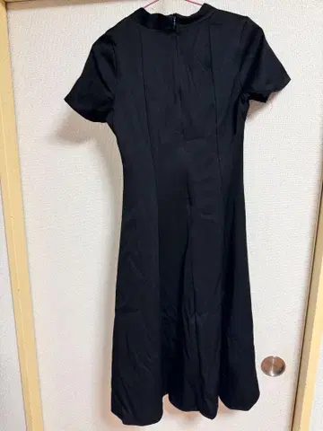 미사용 택 포함 블랙 반팔 원피스