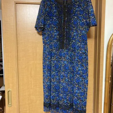 레리안 13+ 블루 계열 꽃무늬 반팔 티셔츠 원피스
