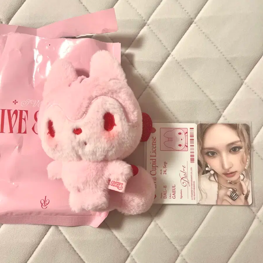 ive IVE SECRET evil cupid ぬいぐるみ ウォニョン IVE the 4th mini