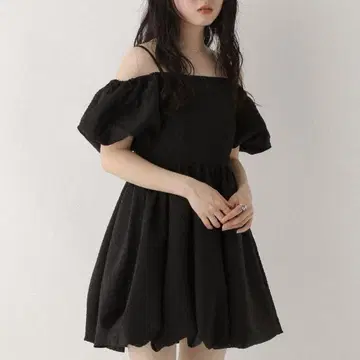 Heather 오프숄더 벌룬 미니 원피스 블랙