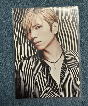 Acid Black Cherry 예스 트레이딩 카드