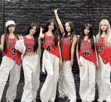 IVE 시카고 불스 유니폼 가을