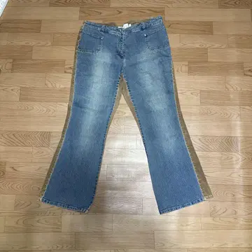 부츠컷 데님 플레어 데님