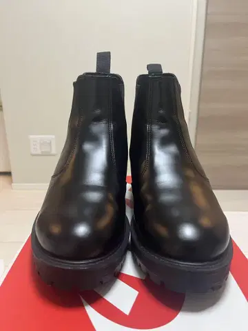 8cm 블랙 가죽 부츠