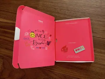 TWICE onceJAPAN 회원 핀 배지