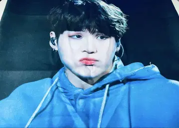 BTS SUGA 슬로건