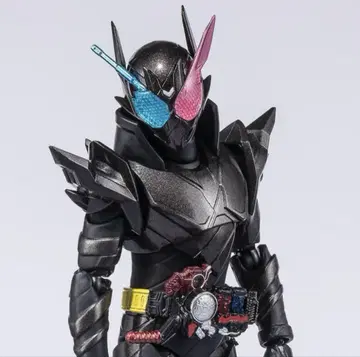 S.H.Figuarts 가면라이더 빌드 토끼 탱크 해저드 폼