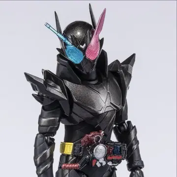 S.H.Figuarts 가면라이더 빌드 토끼 탱크 해저드 폼