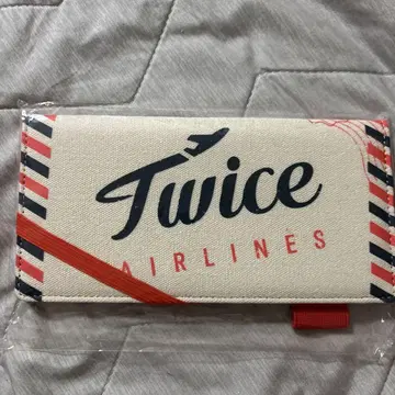 레어 새상품 TWICE AIRLINES 공식 여권 케이스 시그 2019