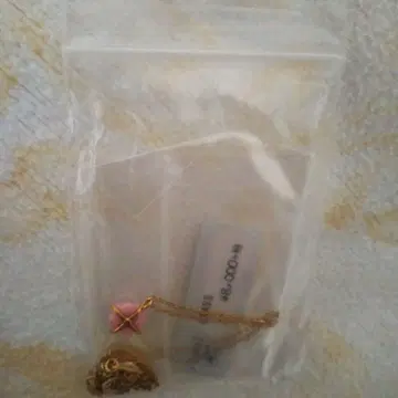 핑크 하트 모양 목걸이