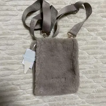 젤라또피케 스마트폰 숄더