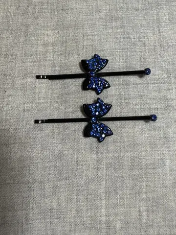 아카 헤어핀 리본