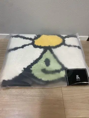 ZO&FRIENDS A&NE 러그 RUG ZOAFRIENDS
