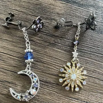 ANNA SUI 달과 별 모티브 귀찌