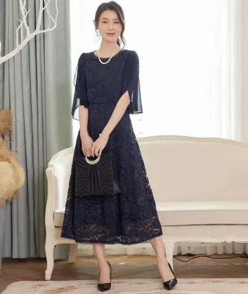 DRESS PLUS 네이비 레이스 플레어 슬리브 드레스
