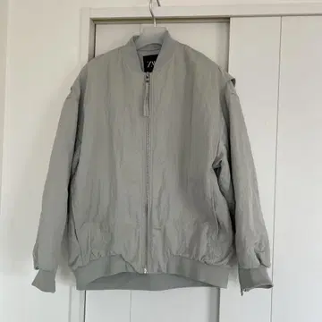 ZARA MA1 스타일 아우터 사이즈 M