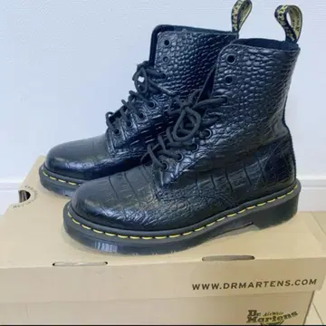 레어! 닥터마틴 8홀 UK5 (코어 파스칼 크로코)
