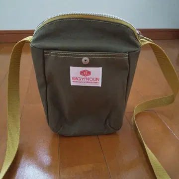 BAG'n'NOUN. 백앤나운 숄더 파우치