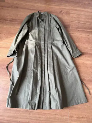 A PIECE OF LIBRARY 카키 턱 플리츠 원피스