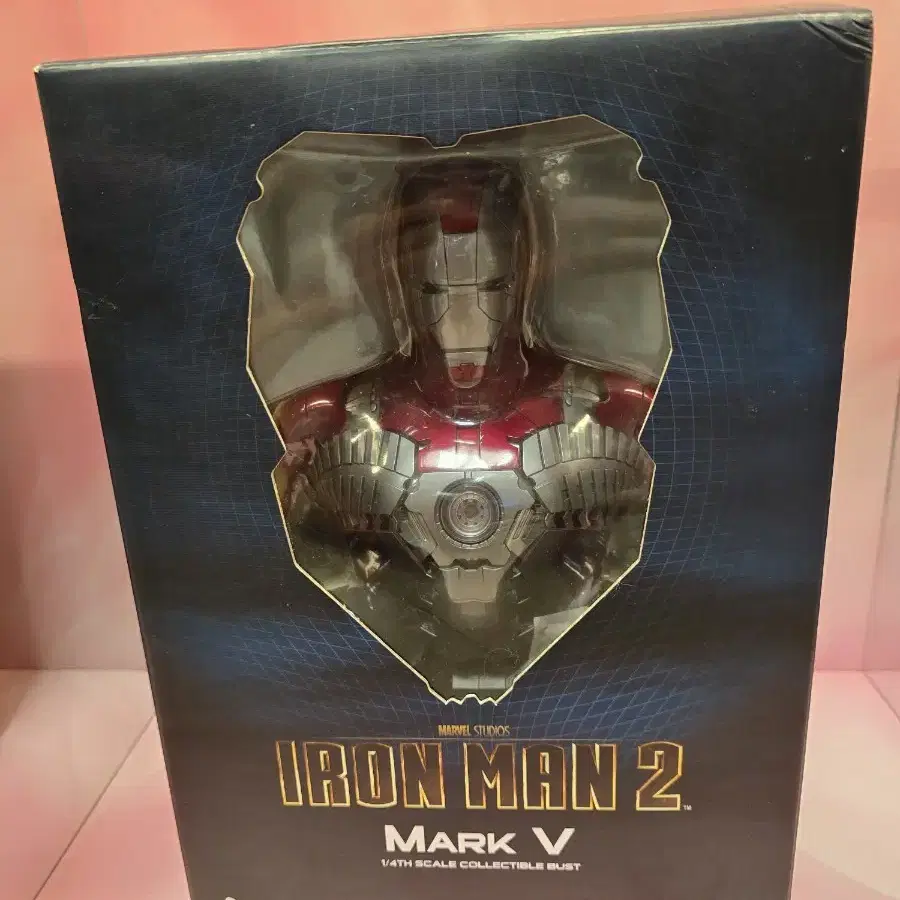 HOTTOYS COLLECTIBLE BUST IRON MAN MARK V 1/4スケール
