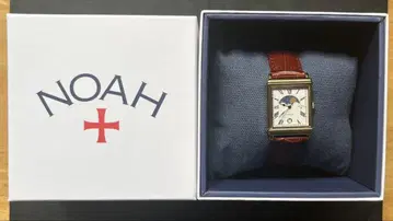 Noah x Timex 문페이즈 워치