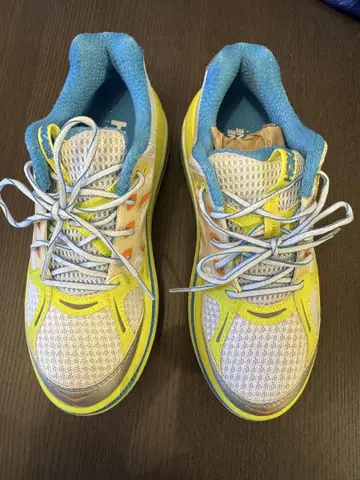 HOKA 23.5