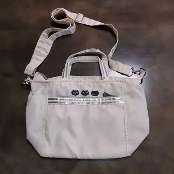 고양이 디자인 베이지 숄더백