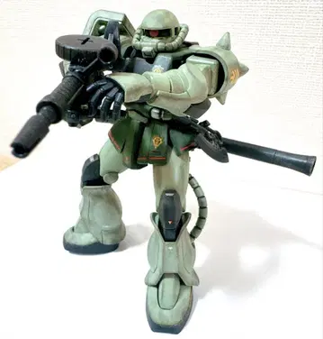 완성품 양산형 자쿠 II HGUC 건담 프라모델