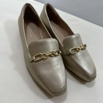 새상품급 그린 라벨 로퍼 23cm