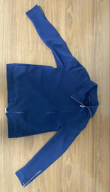 EMPORIO ARMANI 하이넥 맨투맨 L
