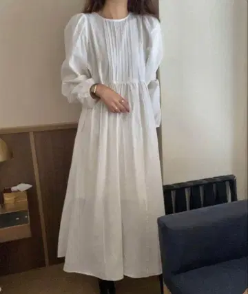 LAUIR 핀턱 백리본 원피스