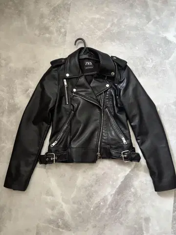 ZARA 자라 인조 가죽 자켓