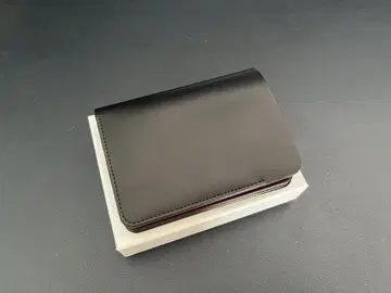 forme Post wallet