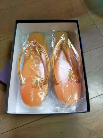 오렌지색 조리 (기모노 패턴)