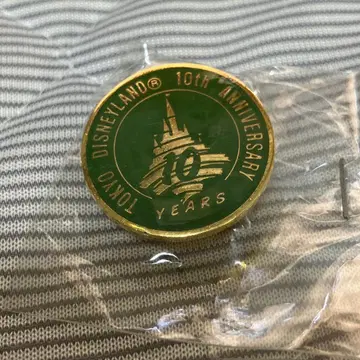 도쿄 디즈니랜드 10주년 핀 배지 그린