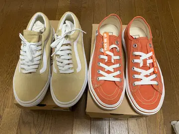 [ 미사용 새상품 ] VANS 신발 두 켤레 세트 사이즈는 모두 26cm