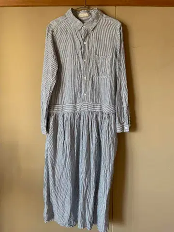 네스트로브 스트라이프 긴팔 셔츠 원피스